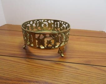 T 663 Vintage Brass 1980 6" ID Plant Holder Great Condition