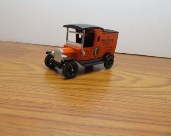 H 823 Match Box Trucks Of Yesterday 1912 Ford Model T Hoover Die - Cast Truck 1978 Vintage