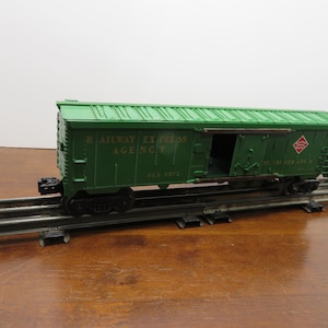T 724 Rare Lionel O Gauge Rex 6572 Box Car 1963 Operating Couplers, Well Weighted, Sliding Doors, Metal Trucks & Wheels, Great Condition