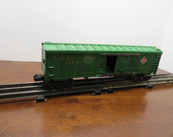 T 724 Rare Lionel O Gauge Rex 6572 Box Car 1963 Operating Couplers, Well Weighted, Sliding Doors, Metal Trucks & Wheels, Great Condition