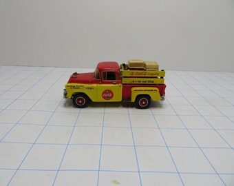 F 45 Models of Yesteryears YPC01 1996 All Metal Die Cast Chevy Vending Pickup Truck With Rubber Wheels & Tail Gate Opens Great Condition