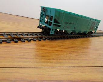 H 741 HO Bachmann Rock 133274 Hopper Pre-Owned Nice Shape Vintage