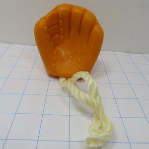MH 653 Avon Mighty Mitt Soap On A Rope Vintage Brand New