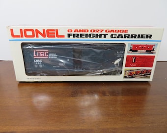F 302 O Gauge Lionel LNAC 7403 Box Car 1984 Sliding Doors Well Weighted - Brand New Old Stock