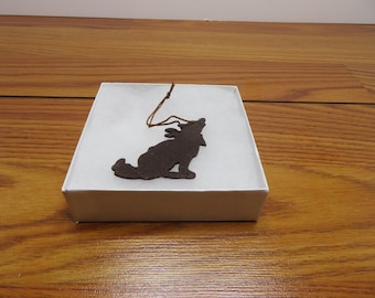 T 859 Metal Howling Cattle Dog  1990 - Hang From Car/Truck Mirror Or As A Ornament - Brand New Old Stock