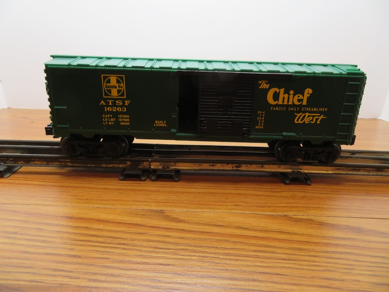 T 335 O Gauge Lionel ATSF 16263 Box Car With Dies Cast Metal Trucks ...