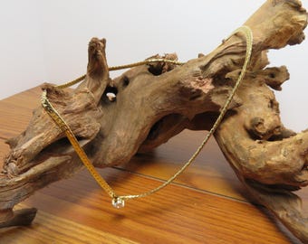 T 643 Vintage 18" Herringbone Gold Finish 1970 Neckless With Clear Stone Excellent Condition