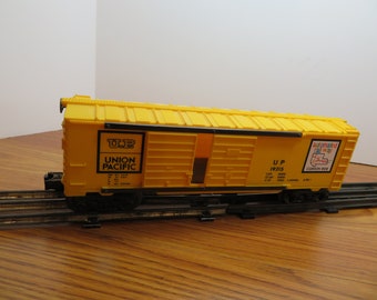 MH 973 O Gauge Lionel Union Pacific 19215 Double Sliding Doors Box Car 1990 Vintage