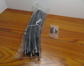 T 1005 HO 1986 Life-Like Track (12) Curves 18R (2) Straights Includes Terminal Track - Factory Sealed - Brand New Old Stock