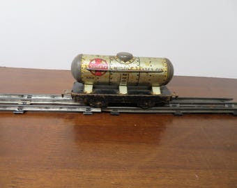 F 203 Marx O Gauge 1940's - 1950's Middle States Oil Tanker Santa Fe # 553 Nice Shape For Its Age
