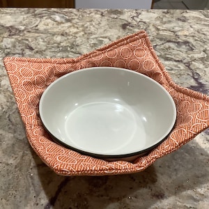 Bowl cozies, bowl cozy, soup bowl, cozy, bowl holder, microwave bowl cozy. Orange &#39;