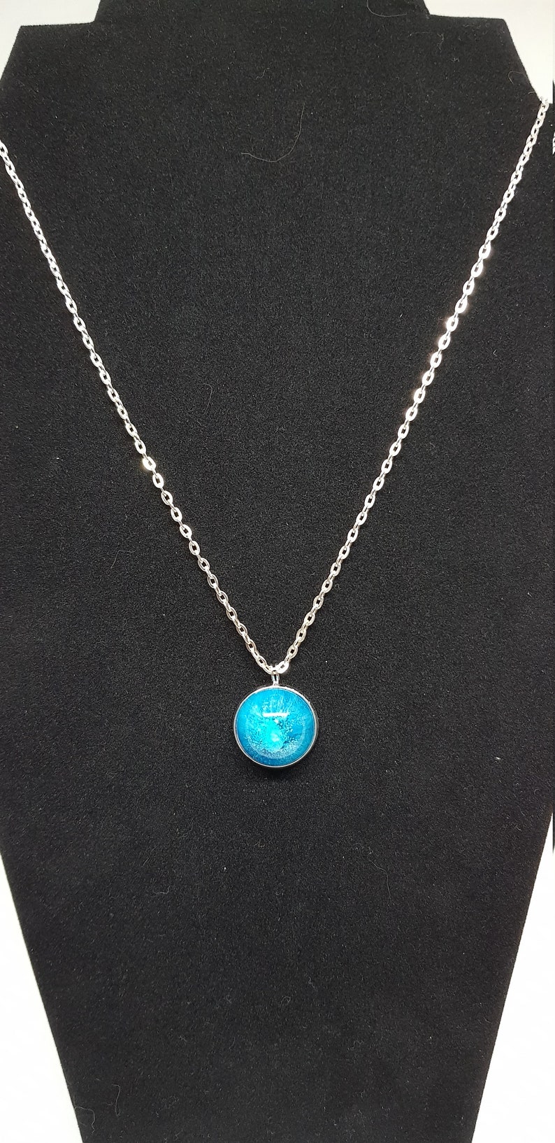 Necklace pendant Collection Marble round blue resin