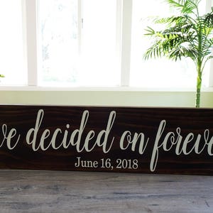Engagement Sign Photo Prop and Save The Date Sign Engagement Party Decorations afbeelding 9
