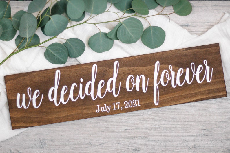 Engagement Sign Photo Prop and Save The Date Sign Engagement Party Decorations afbeelding 4