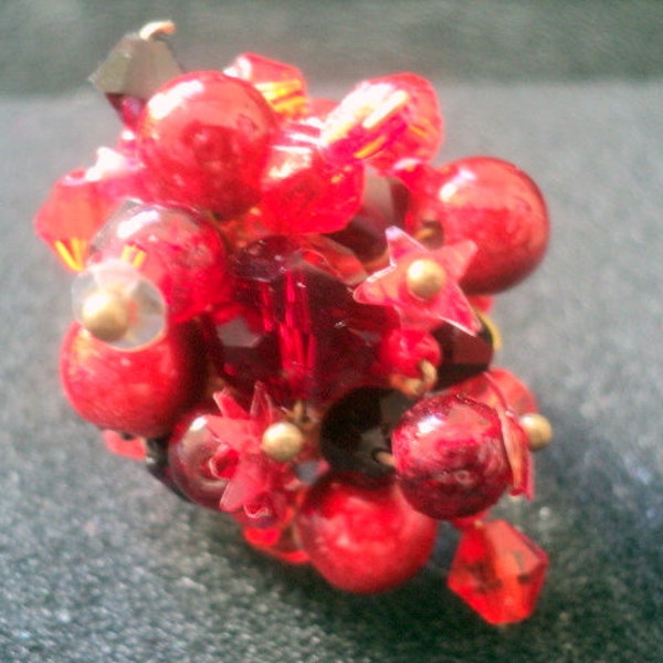 Bague-bague en perles-perles rouges-perles de verre-perles magiques-rocailles et toupies-anneau réglable-bijo fait mains