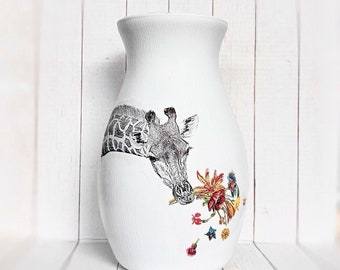 Giraffe Glass Vase, Decoupage Vase, Flower Vase, Shabby Chic Vase, Giraffe Decor, Giraffe Gifts, Vase Decor, Vase For Flowers.