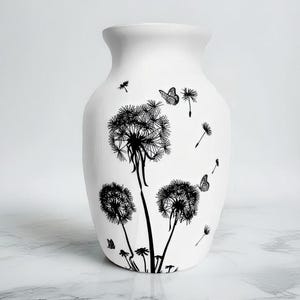 Handmade Dandelion Vase: Shabby Chic Butterfly Decor, Decoupage Vase, Fall Decor, Farmhouse Decor, Black And White Vase, Dandelion Decor. Bild 1