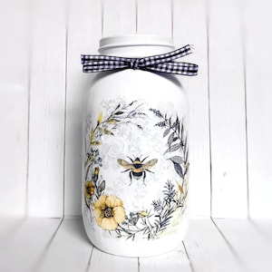 Rustic Farmhouse Jar, Cottage Decor, Decoupage Bee Wildflower Wreath, Rustic Decor, Home Decor, Farmhouse Decor.
