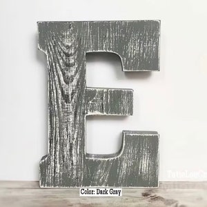 Letras de madera en apuros, decoración de pared, letras de estante, decoración del hogar, decoración de pared rústica, letras rústicas, alfabeto de madera, letras de pie.