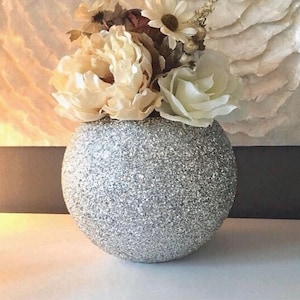Round glitter vase, Wedding Centerpiece, Baptism Centerpiece, Sweet sixteen, Baby shower decor,Bridal Shower Decor, Silver Centerpieces.