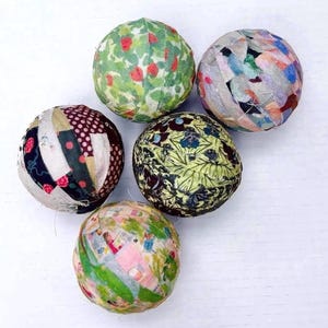 Set Of 5 Vintage Rag Balls, Bowl Filler, Decorative Balls, Painting Fabric, Vintage Accents, Farmhouse Rag Balls, Table Decor, Decor Bowl.