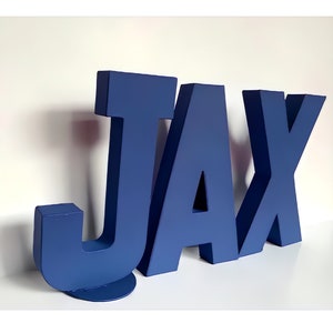 Letras independientes de 8 pulgadas, letras de cumpleaños, decoración de cocina, letras pintadas de papel maché, letras de pie, letras para estantes, letras de boda.