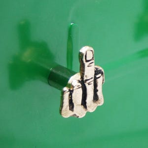 Kastknop goudkleurig middelvinger, tinnen ladeknop