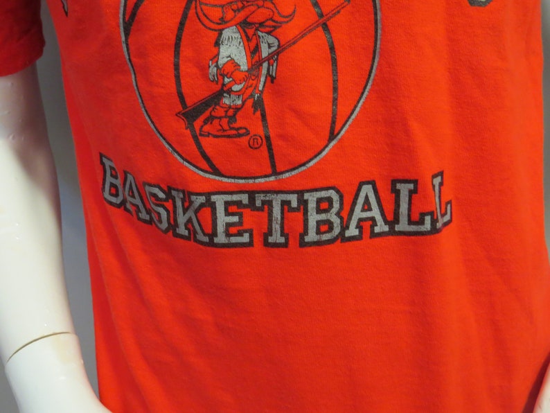 UNLV Running Rebels Shirt by Starter UNLV Basketball | Etsy