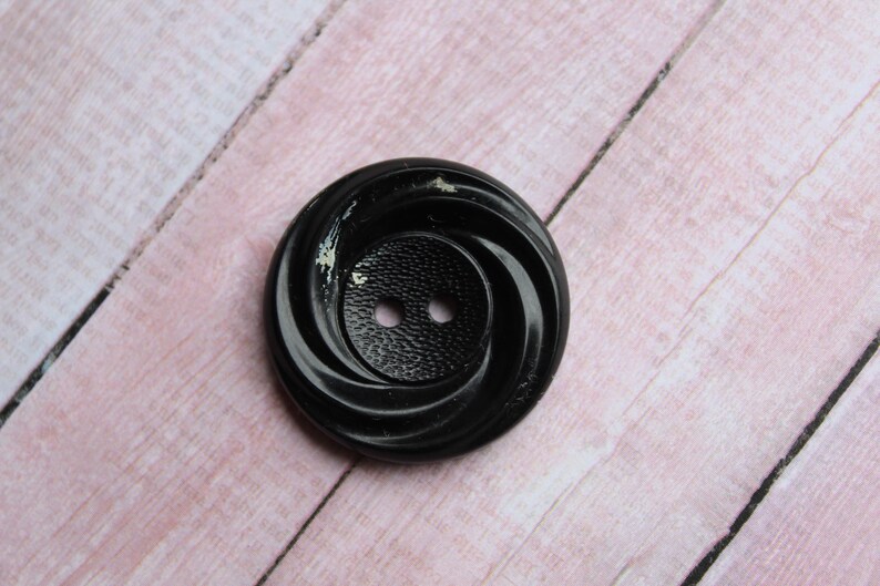 Set of 5 Vintage Black Swirl Buttons
