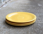 Vintage Fiestaware 9 1 2 quot Plates