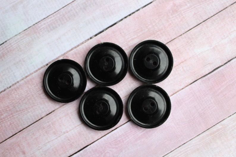 Set of 5 Vintage Black Swirl Buttons