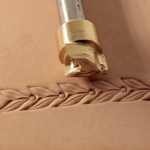 Tools for leather crafts. Stamp #460 Bay leaf