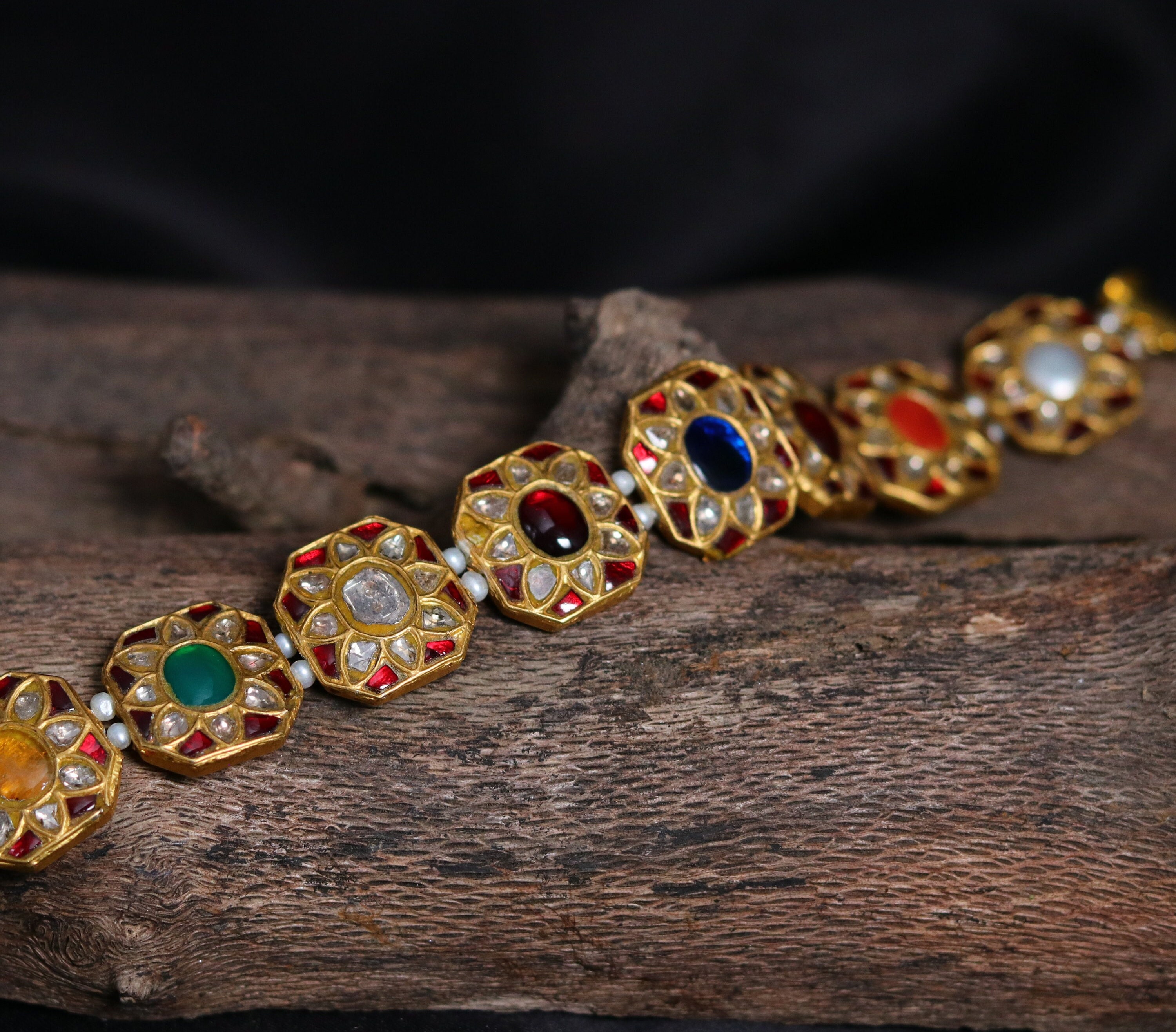 Shungite Navaratna Bracelet, 9 Astrological Gemstones, Sun Charm – Shungite  Queen
