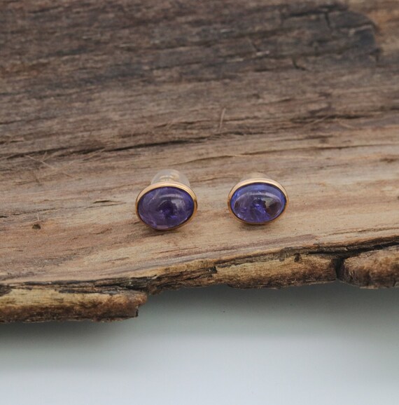 Natural Tanzanite Stud 18k Yellow Gold Earrings, Oval Tanzanite