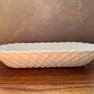 Vintage Indiana Glass Co. White Milk Glass Dish