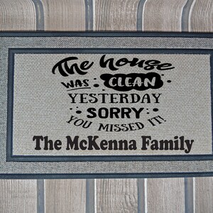 Personalisierte Tür Matte, lustige Fußmatte, lustige willkommene Matte, Matte Haustür, benutzerdefinierte Tür Matte, Housewarminggeschenk, neues Haus Geschenk, Geschenk für Mama