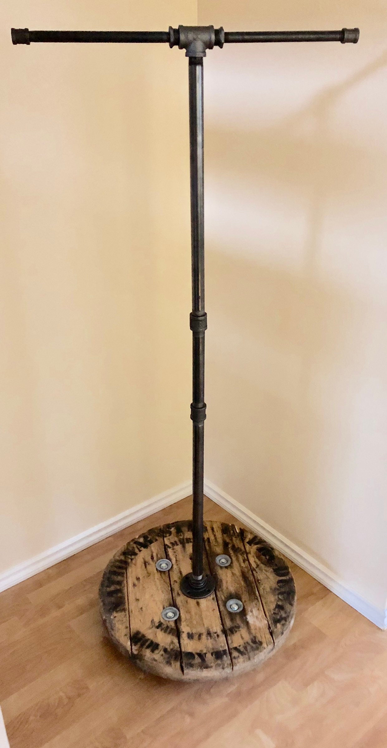 Industrial Clothing Wardrobe Rack Stand With Black Pipe And