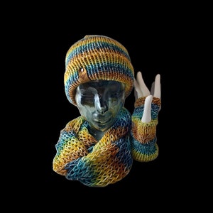 Gorro de punto/calentador de orejas con diadema, bufanda y guantes sin dedos -- Set de regalo
