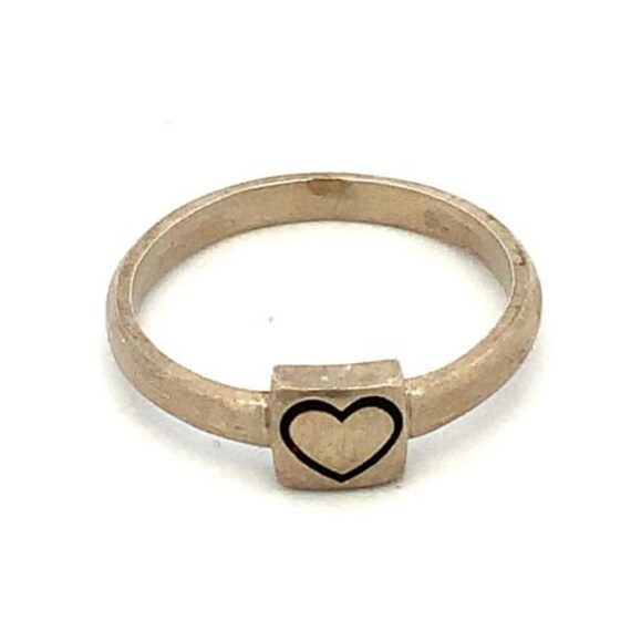 Silver ring with 925 shop stamp worth