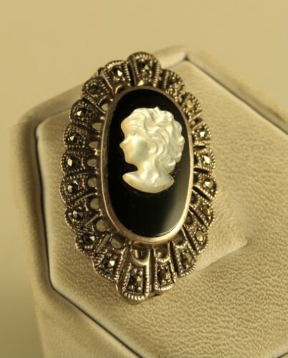 Vintage Sterling Signed 925 MOP Carved Black Onyx… - image 1