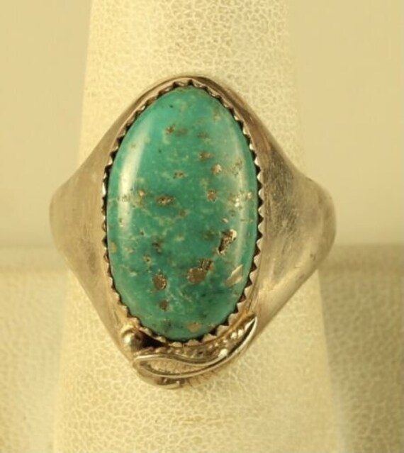 Vtg Native American Hand Made Sterling Silver and Blue Turquoise Ring Size 5.75