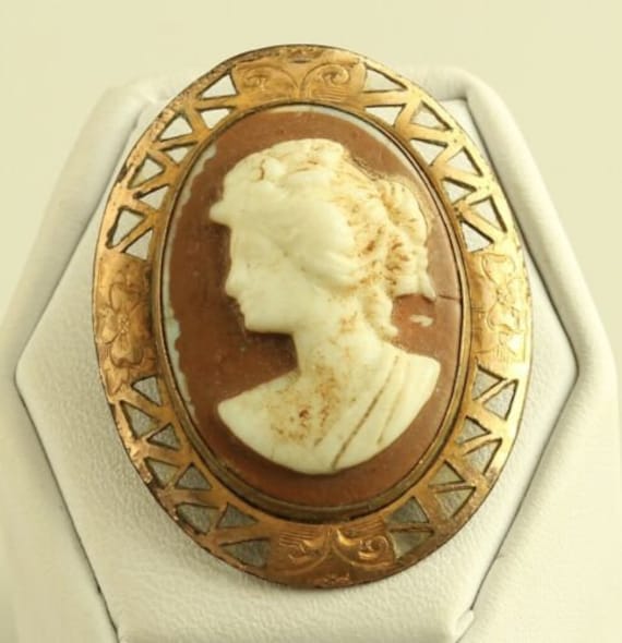 Vintage Gold Filled Signed Gold Front Frame Carve… - image 1