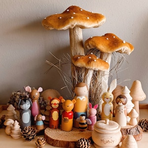 Winnie the Pooh and Friends Wooden Peg Dolls