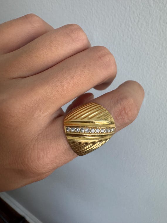 18k Yellow Gold Diamond Band Size 7 - image 7