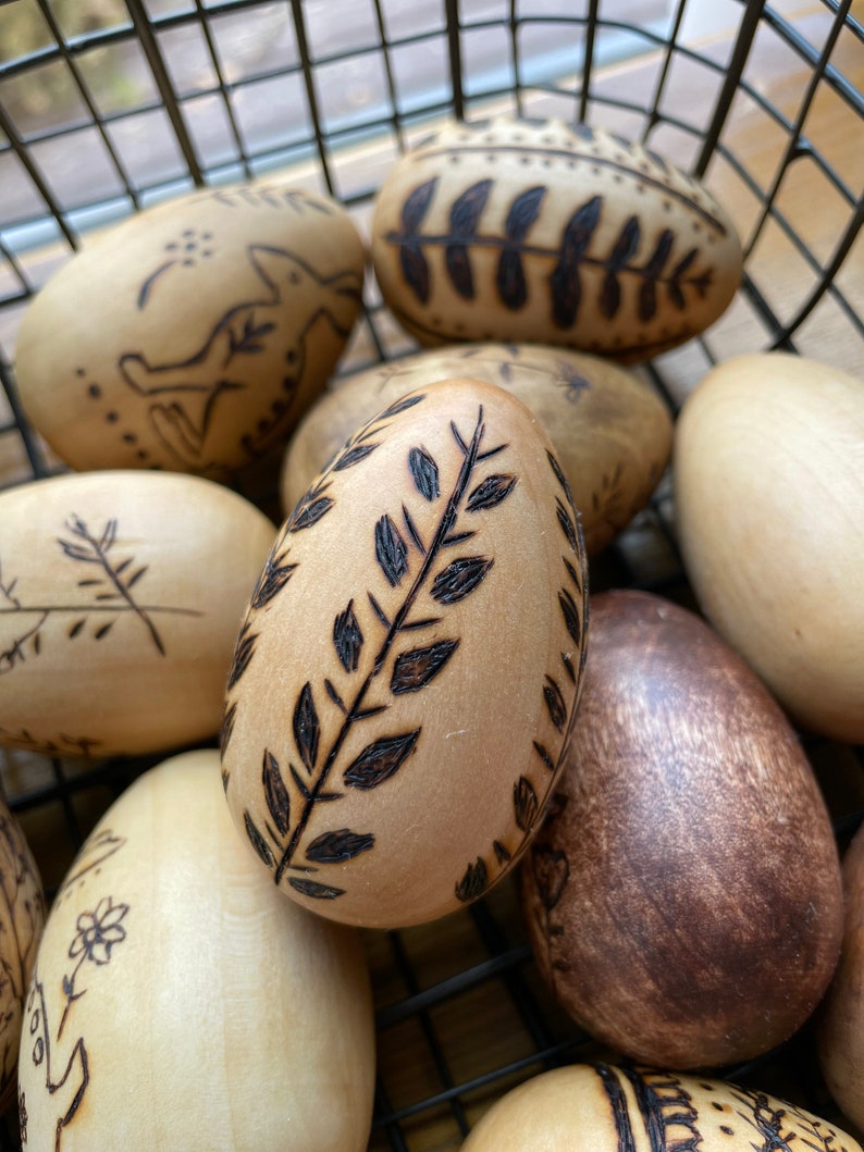 Easter eggs Easter decor Easter gift Set of 6 Hand burned Wooden eggs Easter Pyrography Artist Gift Home decor Gift image 3