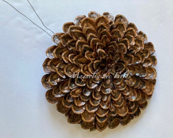 Signature Pinecone Rosette Wreath Center