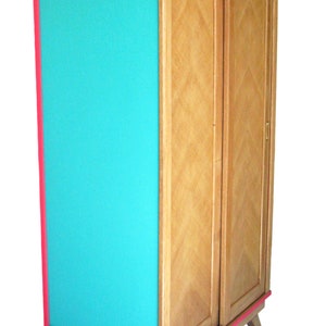Varnished oak veneer wardrobe with sliding doors vintage 1950s image 3