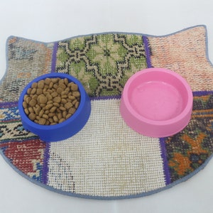 Custom Pad Mat, Feeding Pad, Cat Shabe Pad, White Mat, Rug Mat, Garden Pad, Organic Pad, Natural Mat, Traditional Pad, Outdoor Mat,