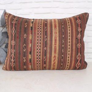 Kilim Pillow, Vintage Kilim Pillow, 20x28 Ethnical Kilim Rug Pillow, Gift Pillow, Brown Pillow Cover, Handwoven Kilim Lumbar Pillow,