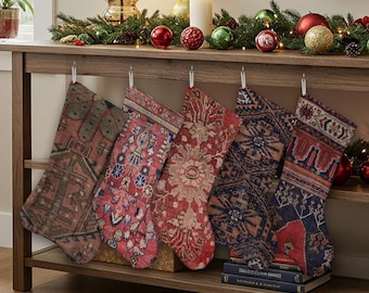 Calze natalizie decorative, calze natalizie con motivo Kilim, ornamenti natalizi pastello, decorazioni natalizie, calze personalizzate, regalo di calze per tutta la famiglia